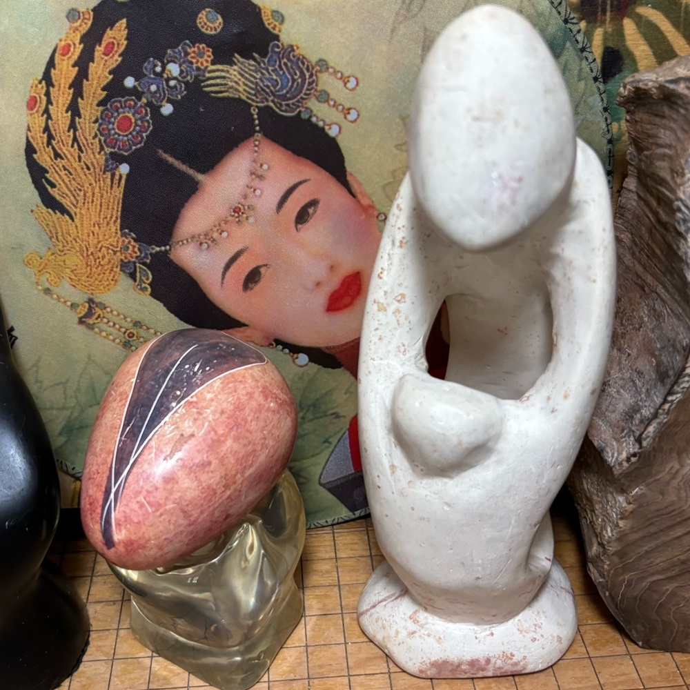 Cut Out White Soapstone Hand Carved Parent Child 8.25”H w Figure Egg 3”H Kenya